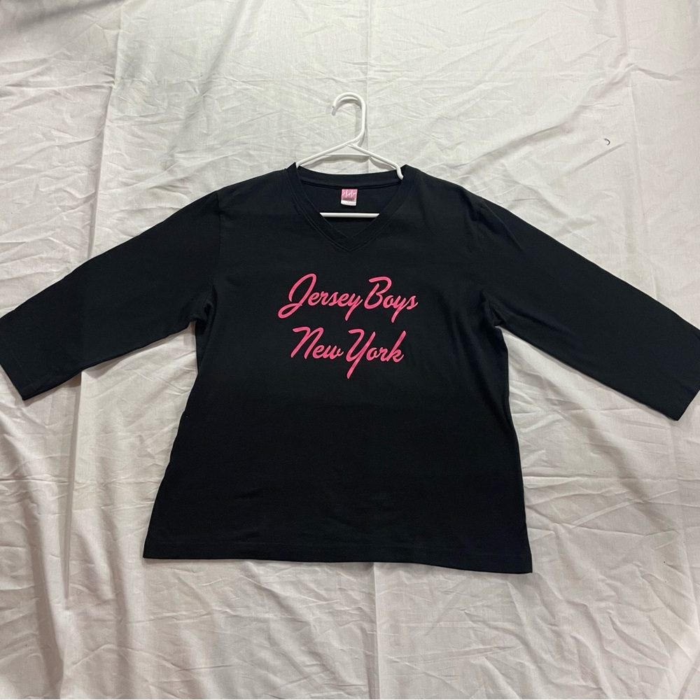 137. Black Boxy 3/4 Sleeve T-Shirt (L)‎